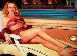 Mariah Carey feet photo thumbnail