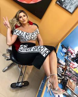 Lívia Andrade feet photo thumbnail
