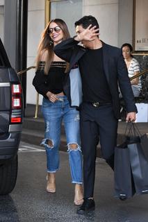 Sofía Vergara feet photo thumbnail