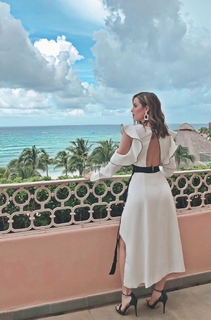 Cynthia Rodríguez feet photo thumbnail