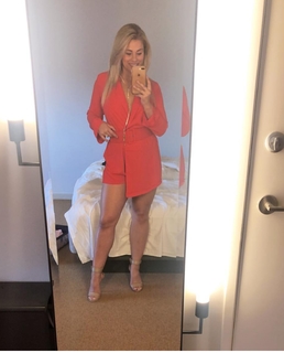 Paige VanZant feet photo thumbnail