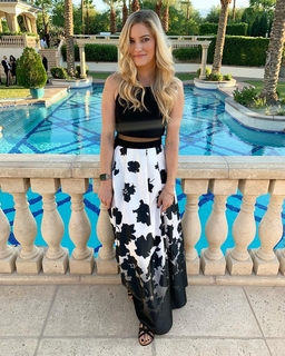 Justine Ezarik feet photo thumbnail