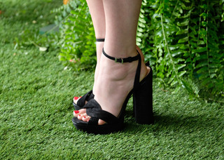 Rumer Willis feet photo thumbnail