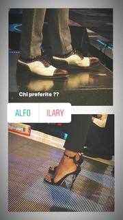 Ilary Blasi feet photo thumbnail