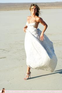 Jennifer Aniston feet photo thumbnail