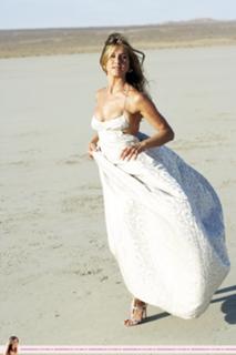 Jennifer Aniston feet photo thumbnail