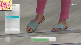 Courtney Khondabi feet photo thumbnail