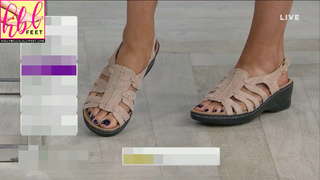 Courtney Khondabi feet photo thumbnail