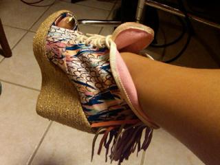 Nicki Minaj feet photo thumbnail