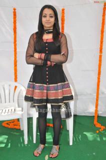 Trisha Krishnan feet photo thumbnail