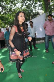 Trisha Krishnan feet photo thumbnail