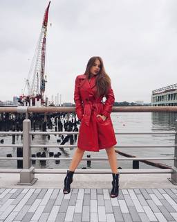 Xenia Tchoumitcheva feet photo thumbnail