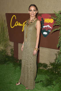 Nicole Richie feet photo thumbnail
