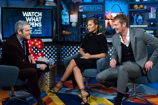 Chrissy Teigen feet photo thumbnail