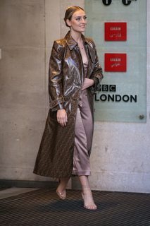 Perrie Edwards feet photo thumbnail