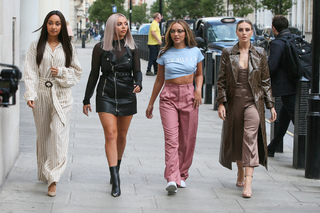 Perrie Edwards feet photo thumbnail