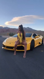 Gracyanne Barbosa feet photo thumbnail