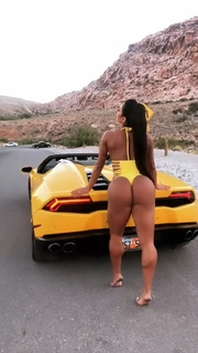 Gracyanne Barbosa feet photo thumbnail