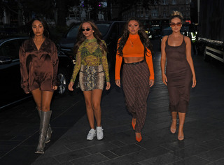 Perrie Edwards feet photo thumbnail