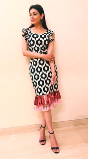 Kajal Aggarwal feet photo thumbnail