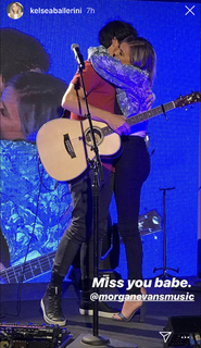 Kelsea Ballerini feet photo thumbnail