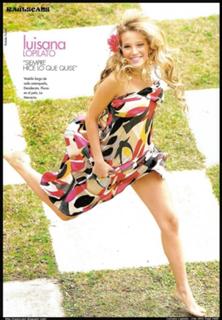 Luisana Lopilato feet photo thumbnail