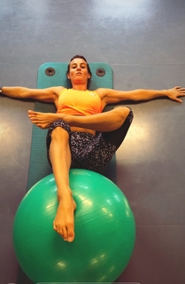 Tania Cagnotto feet photo thumbnail