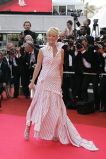 Virginie Efira feet photo thumbnail