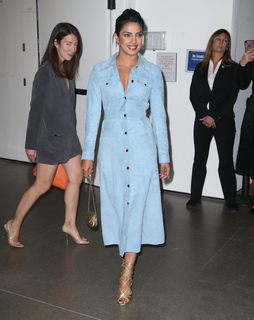 Priyanka Chopra Jonas feet photo thumbnail