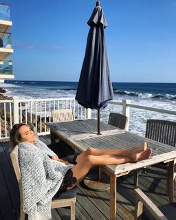 Arielle Kebbel feet photo thumbnail
