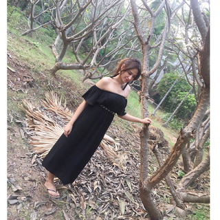 Mahira Sharma feet photo 4