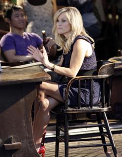 Reese Witherspoon feet photo thumbnail