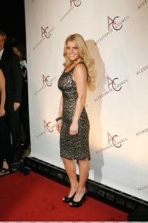 Jessica Simpson feet photo thumbnail