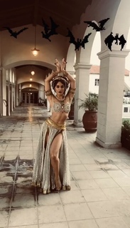 Vanessa Hudgens feet photo thumbnail