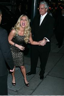 Jessica Simpson feet photo thumbnail
