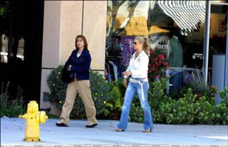 Jessica Simpson feet photo thumbnail
