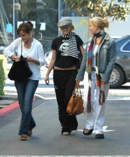 Jessica Simpson feet photo thumbnail