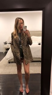 Katrina Bowden feet photo thumbnail
