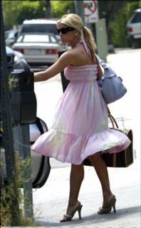 Jessica Simpson feet photo thumbnail