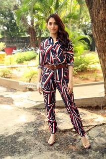 Tamannaah Bhatia feet photo thumbnail