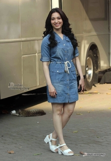 Tamannaah Bhatia feet photo thumbnail