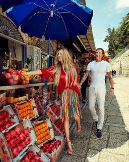 Malgorzata Rozenek feet photo thumbnail