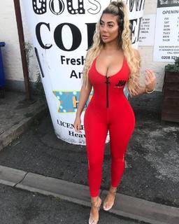 Chloe Ferry feet photo thumbnail