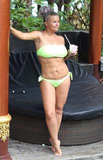 Kerry Katona feet photo thumbnail