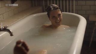 Liv Lisa Fries feet photo 3