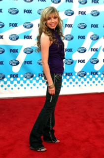 Jennette McCurdy feet photo thumbnail