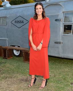Mandy Moore feet photo thumbnail