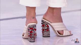 Lívia Andrade feet photo thumbnail