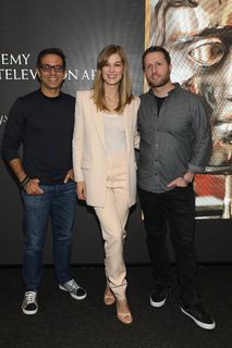 Rosamund Pike feet photo thumbnail
