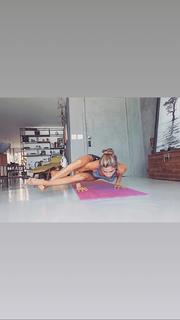 Grazi Massafera feet photo thumbnail